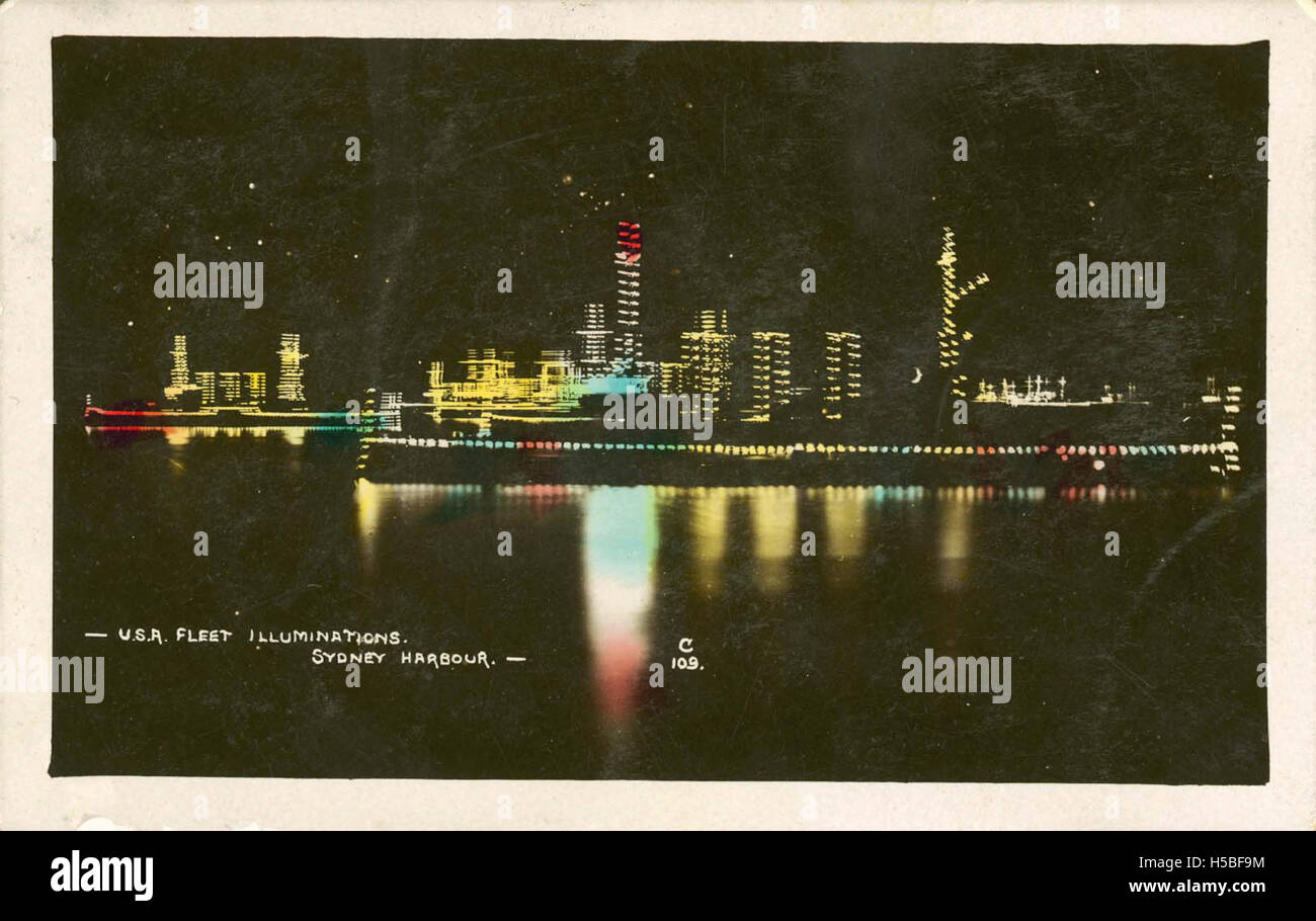 4 usa le illuminazioni della flotta nel porto di Sydney Foto Stock
