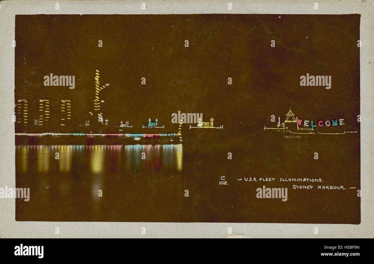5 usa le illuminazioni della flotta nel porto di Sydney Foto Stock