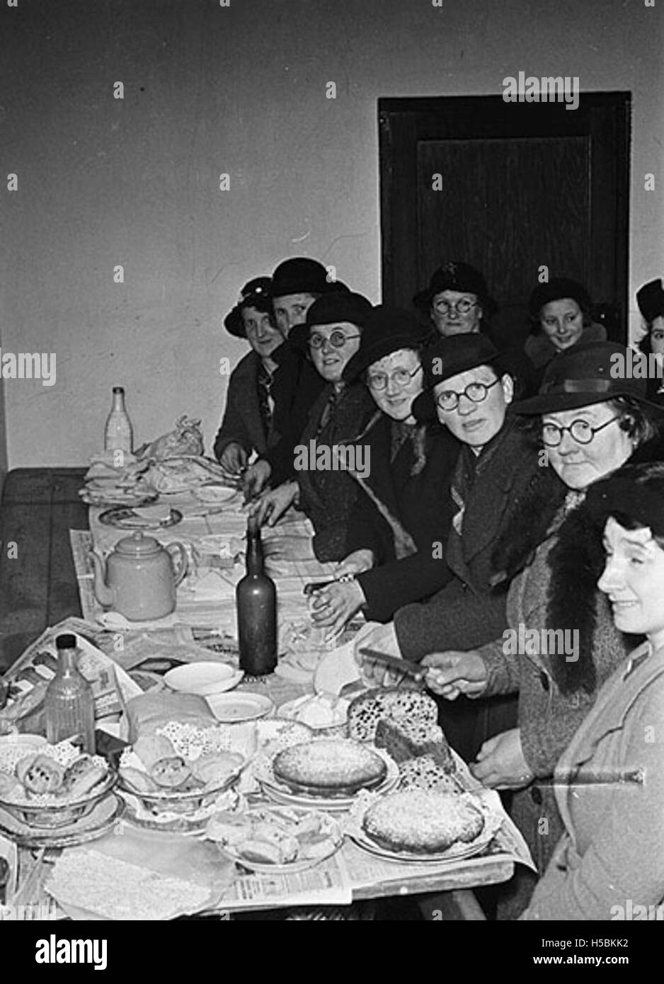 Servizi di riconoscimento per il Rev F.A. Baker, il nuovo pastore di Sarn e Cwm Battista cappelle Foto Stock