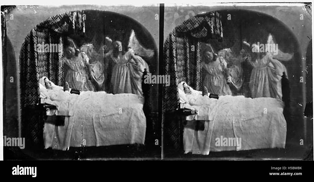 Un'immagine stereografica raffigurante "angeli custodi", che probabilmente rappresenta un tema spirituale o artistico. Foto Stock