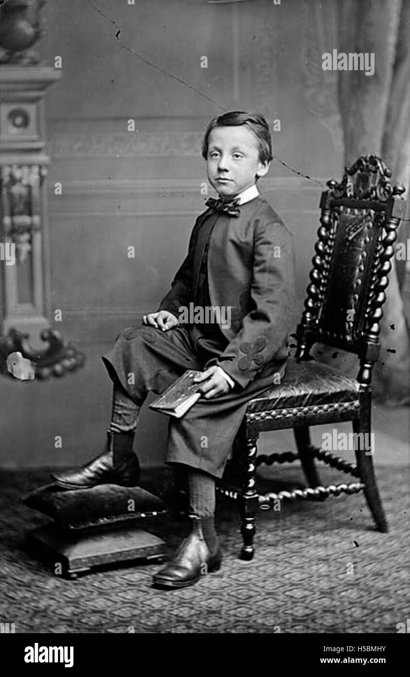 Ritratto di William Thelwall Thomas, un chirurgo gallese rinomato per i suoi contributi alla chirurgia regionale e alla formazione medica presso l'Università di Liverpool. Foto Stock