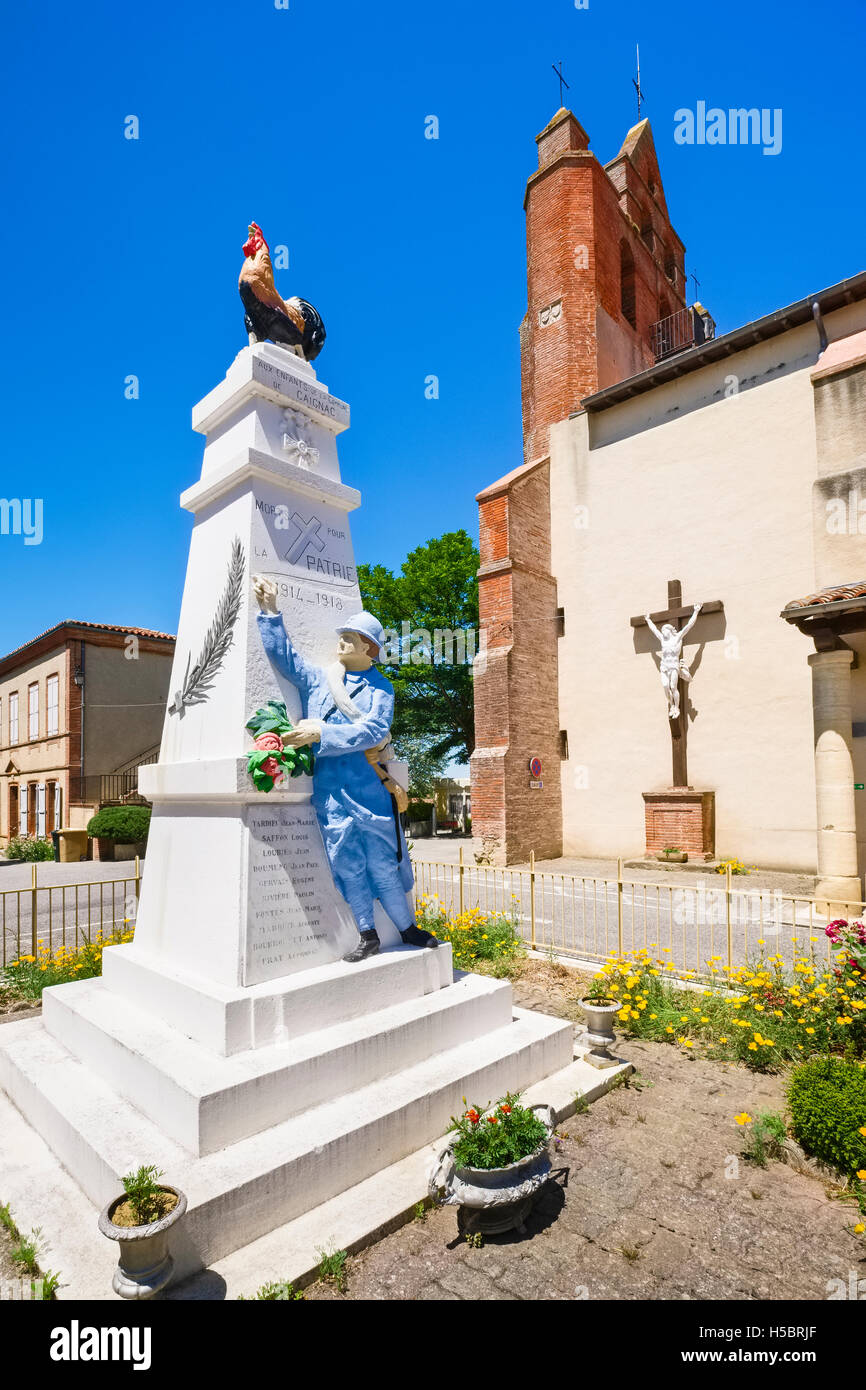 Memoriale per le vittime della Prima Guerra Mondiale, Caignac, Francia Foto Stock