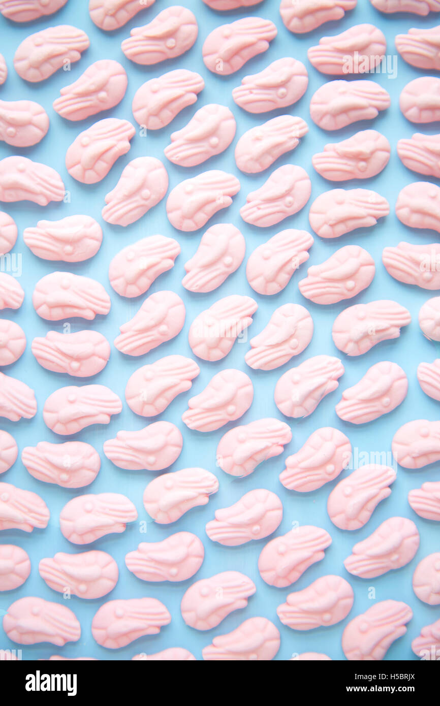 Gamberi rosa confetti, caramelle, vecchia scuola dolci, iconico Foto Stock