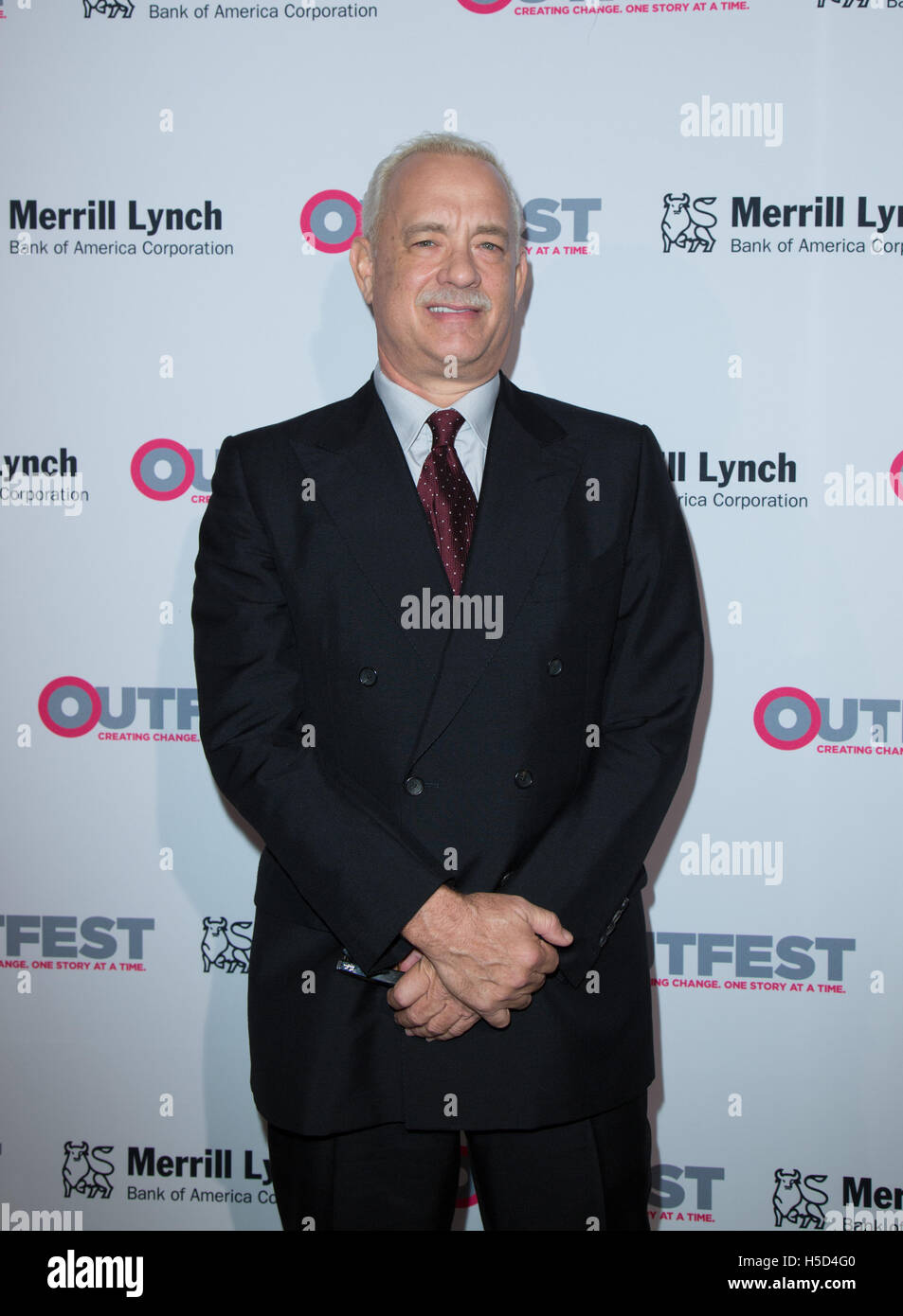 Attore Tom Hanks partecipa alla undicesima edizione Outfest Legacy Awards, co-presentato da Merrill Lynch e Louis Vuitton a Cattedrale di Santa Vibiana il 5 novembre 2015 a Los Angeles, California, Stati Uniti d'America Foto Stock