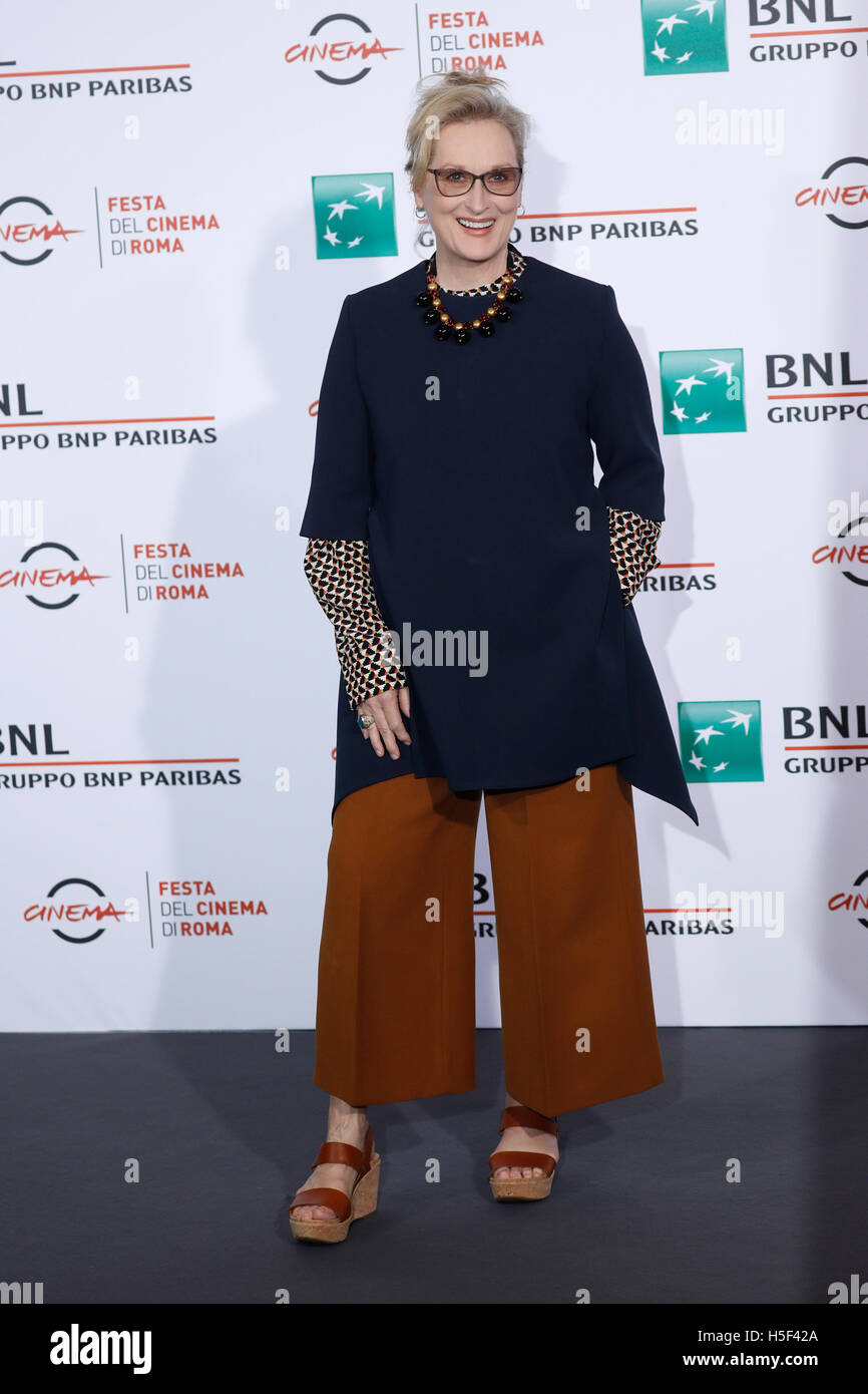 Meryl Streep assiste il photocall di Florence Foster Jerkins a Roma Film Fest 2016 Credit: Fulvio Dalfelli/Alamy Live News Foto Stock