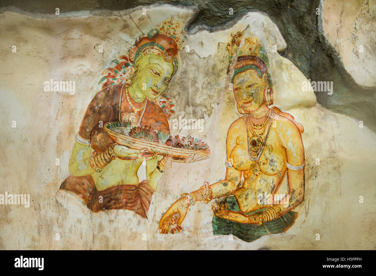 La replica della Sirigiya damigelle, famosi affreschi del V secolo, museo Sirigiya, Sigiriya, Sri Lanka Foto Stock