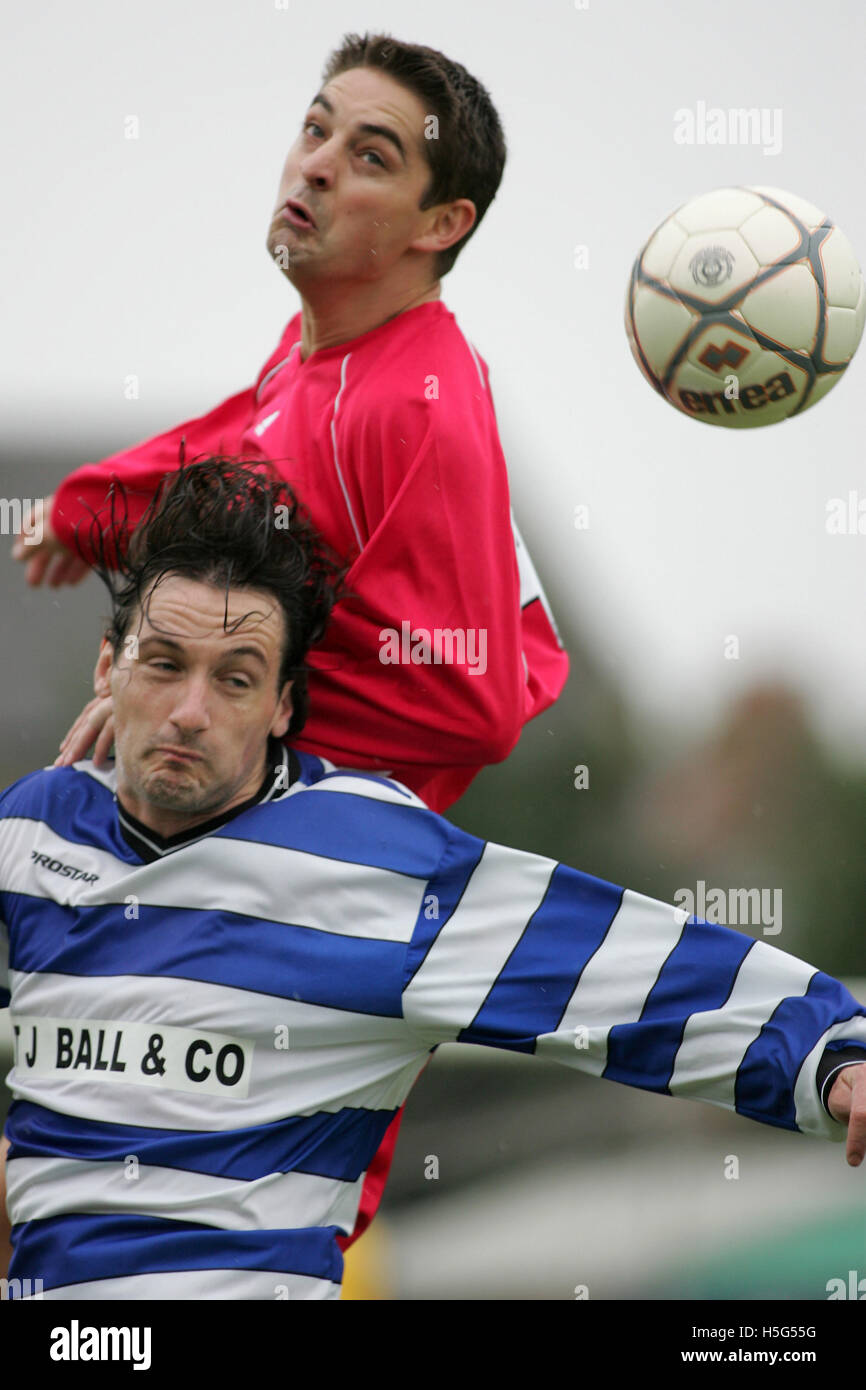 Ilford 0 Aveley 0 - Southern League Division One East - 13/08/05 - Ilford e Aveley condividere il bottino per il giorno di apertura della Southern League stagione Foto Stock