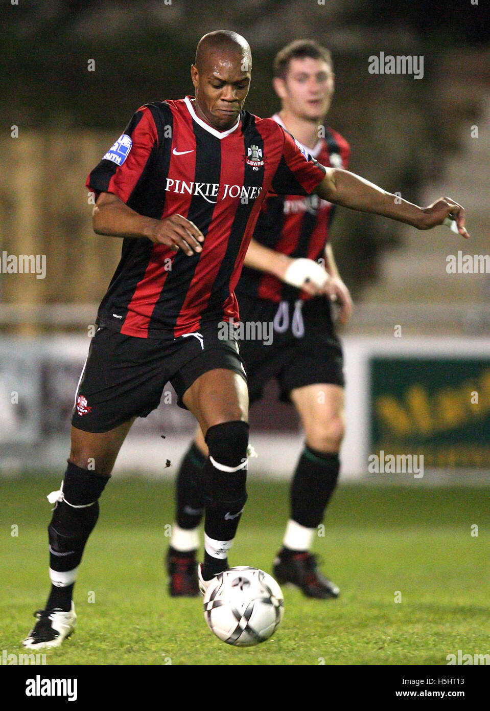 Steve Robinson di Lewes - Lewes vs Grays Athletic - FA Cup quarta manche di qualificazione Replay a gocciolamento Pan - 31/10/07 Foto Stock