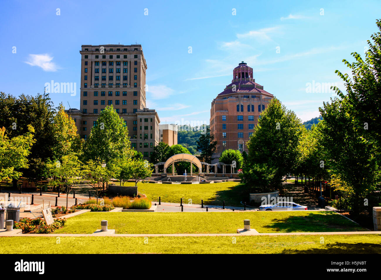 Il Buncombe County Court building e sindaco di ufficio nel centro di Asheville NC Foto Stock