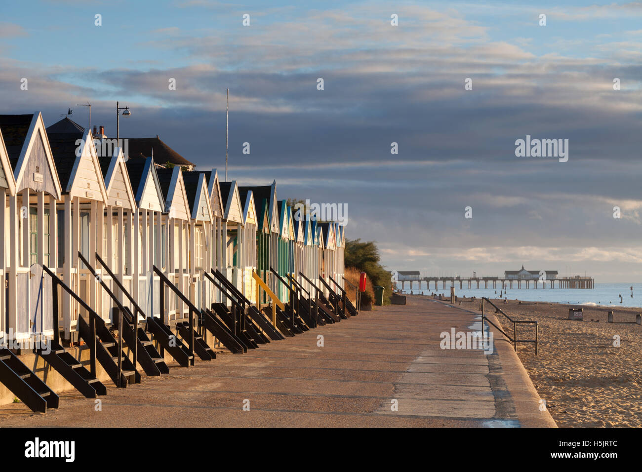 Cabine sulla spiaggia, sulla prom Southwold Suffolk East Anglia, REGNO UNITO Foto Stock