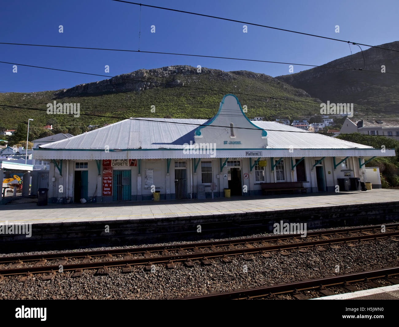 St James stazione ferroviaria di Città del Capo in Sud Africa da Cape Town, Sud Africa - 23 Aprile 2010 Foto Stock