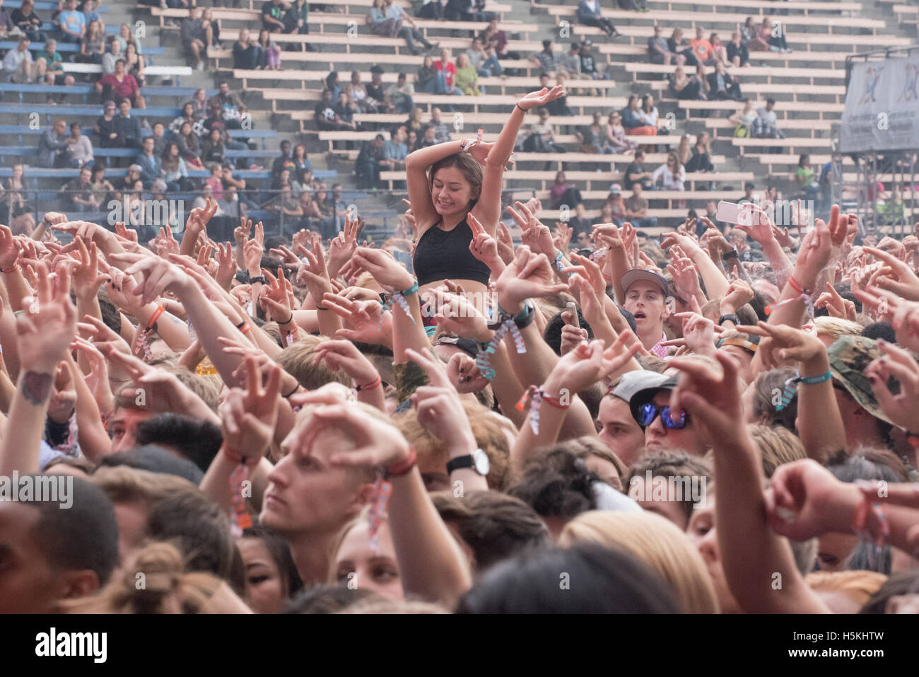 La folla durante l'atmosfera a Bumbershoot festival il 5 settembre 2015 a Seattle, Washington Foto Stock
