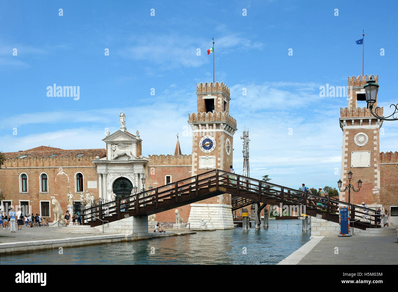 Ingresso allo storico Arsenale Veneziano e il Museo Navale nel quartiere di Castello di Venezia in Italia. Foto Stock