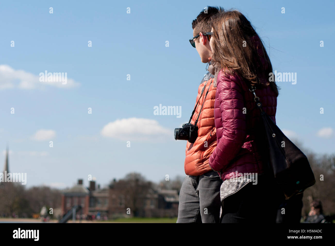 I turisti a Kensington Gardens. Foto Stock