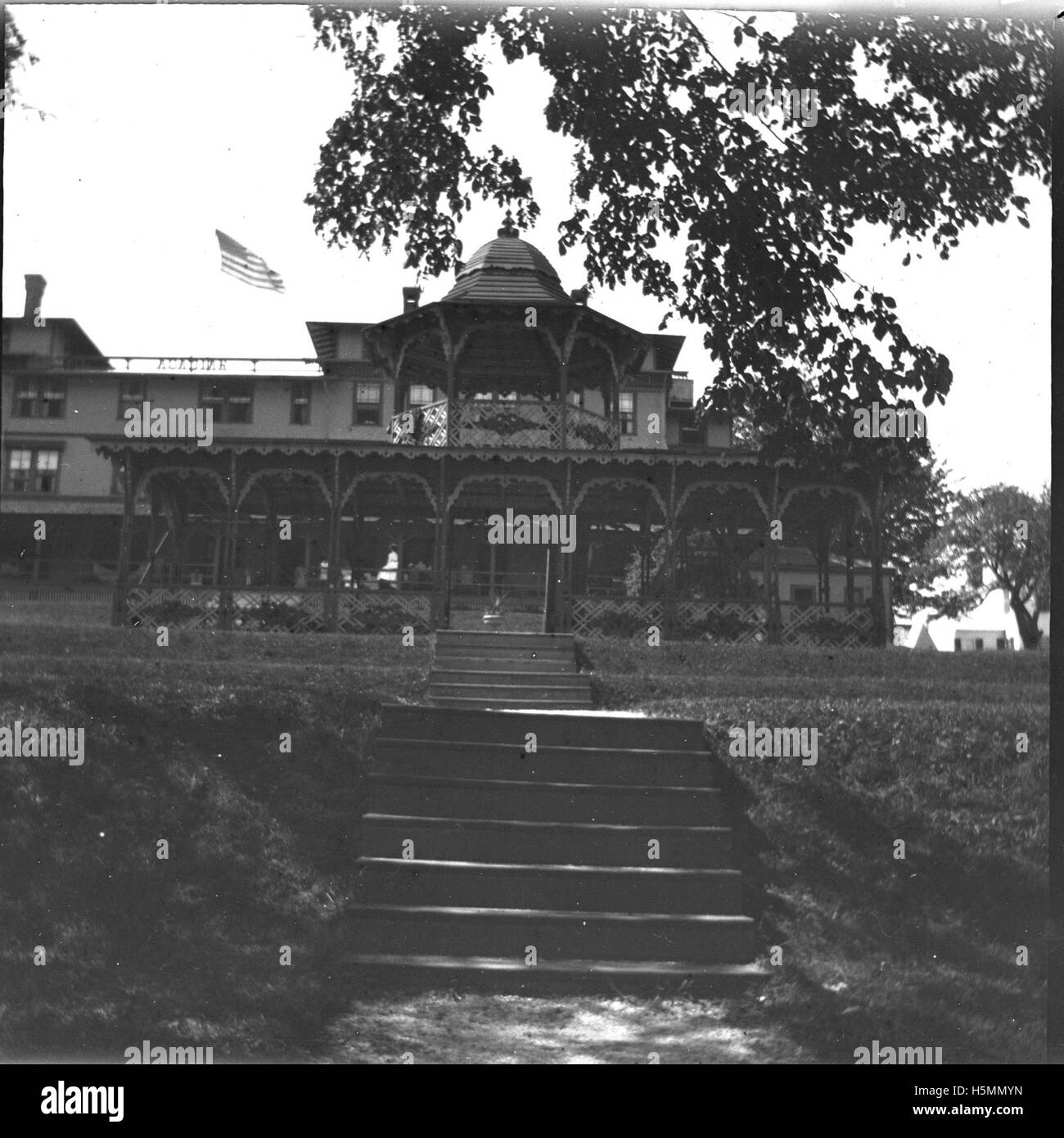 Questa collezione di immagini del 2 agosto 1899 mostra le vedute di Castine, Belfast e Northport. Queste città costiere del Maine, negli Stati Uniti, sono da tempo note per la loro storia marittima e la loro bellezza paesaggistica. Foto Stock