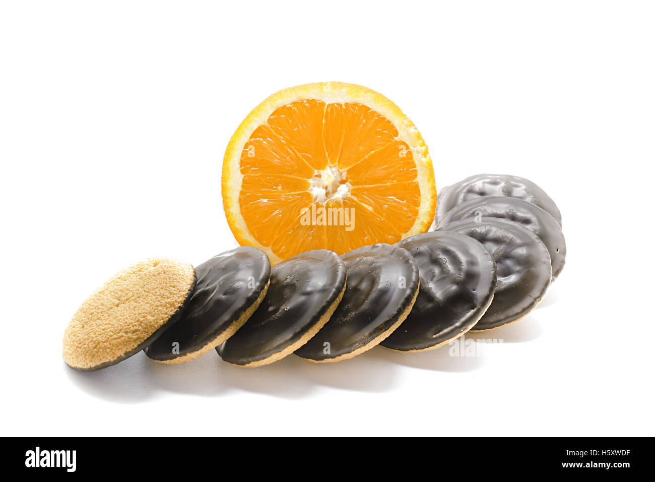 Giaffa deliziose torte. Biscotti ricoperti di cioccolato fondente e riempiti con marmellata di arance. Foto Stock