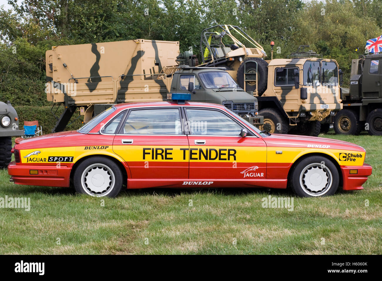 1986 Jaguar XJ40 (XJ6) 3.6 litri incendio veicolo di gara Foto Stock