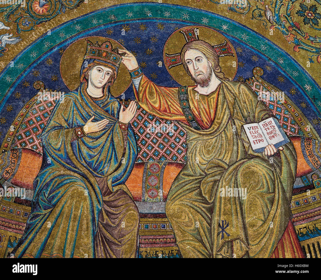 Arte cristiana. Mosaico dell'abside. L' Incoronazione della Vergine . 5. secolo. La Basilica di Santa Maria Maggiore, Roma, Italia Foto Stock
