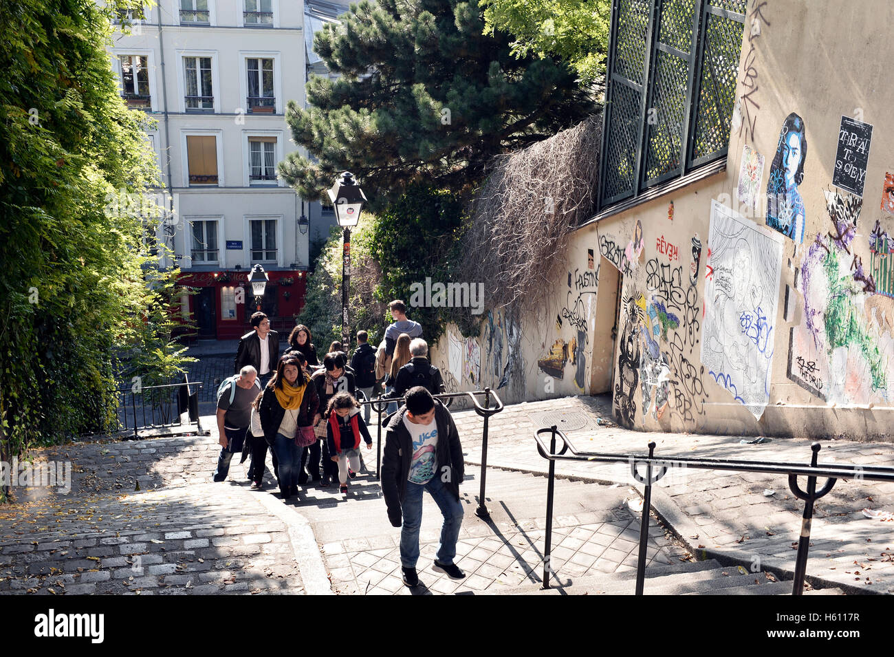 Scalinata di Montmartre, coppie, Francia Foto Stock