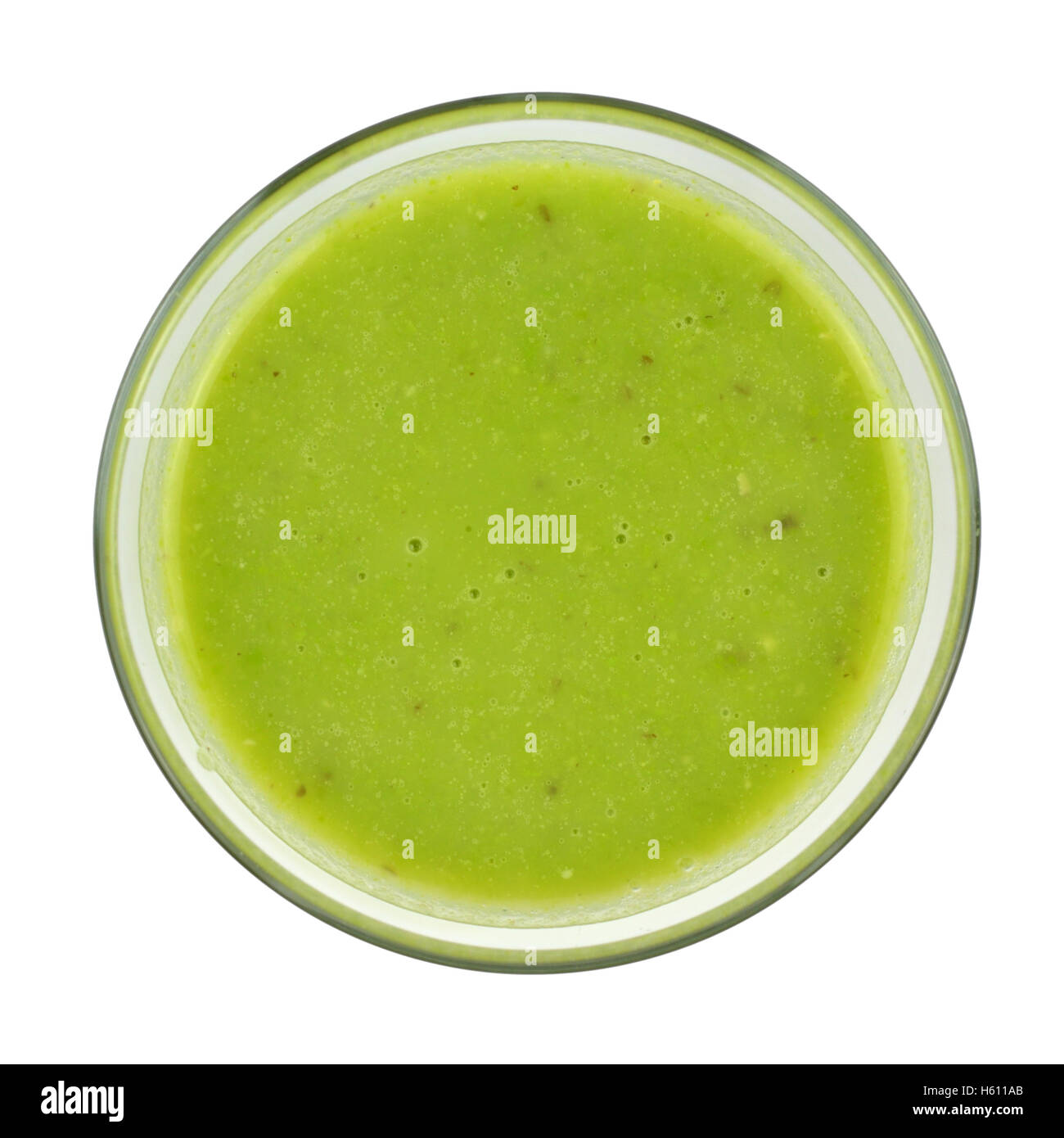 Fresche, appena fatto, kiwi smoothie con verde isolato su bianco - vista panoramica Foto Stock Fresche, appena fatto, kiwi smoothie con verde isolato su bianco - vista panoramica Foto Stock