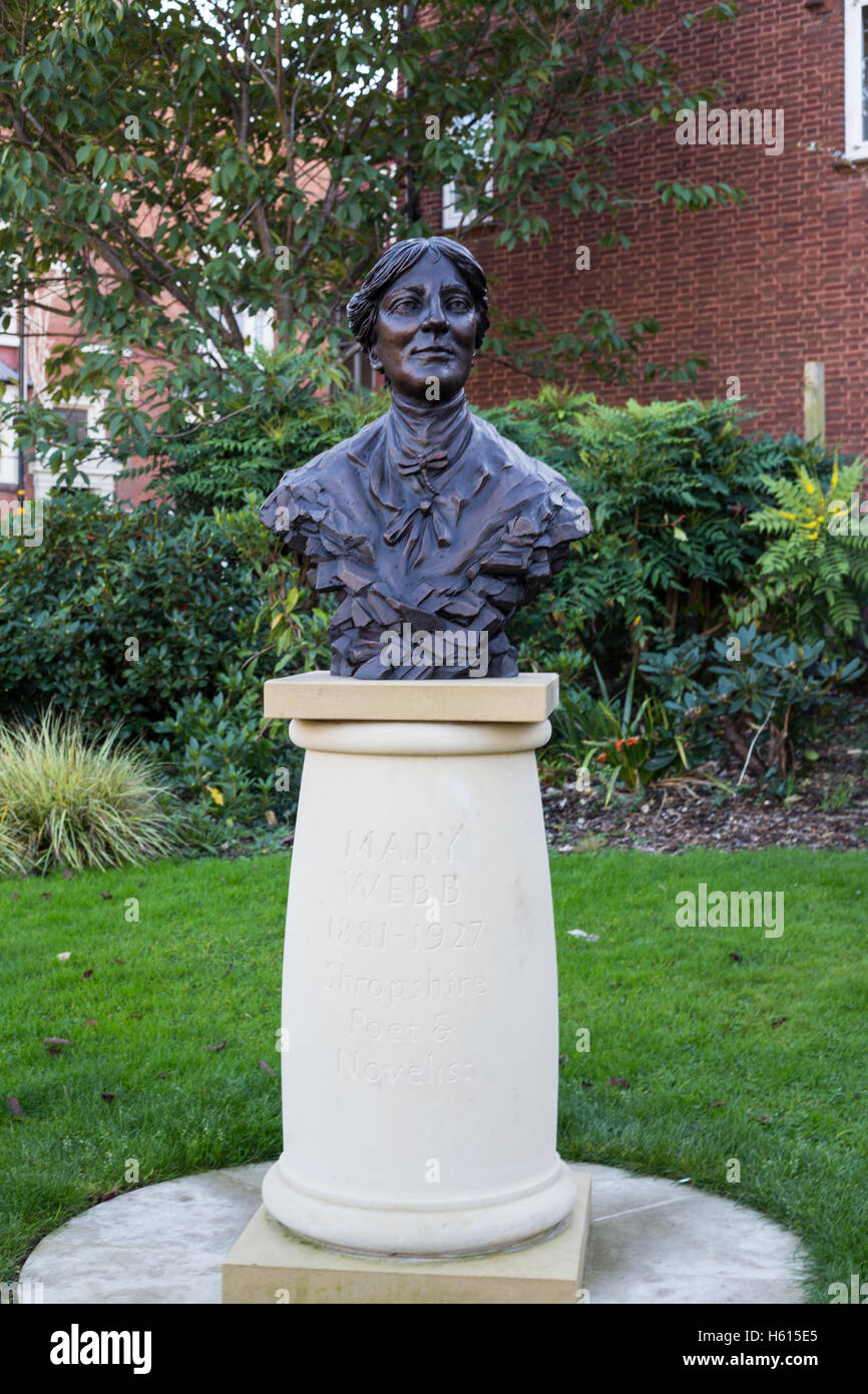 Statua di MARIA Webb a Shrewsbury Foto Stock