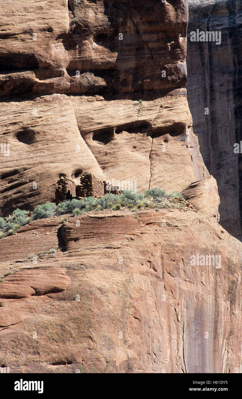 Rovine di cliff edificio nel Canyon De Chelly National Monument, Arizona Foto Stock