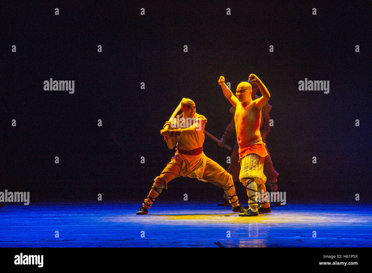 La Leggenda del Kung Fu, performance al Teatro Rosso di Pechino. Storia meravigliosa sul palco. In Cina. Foto Stock