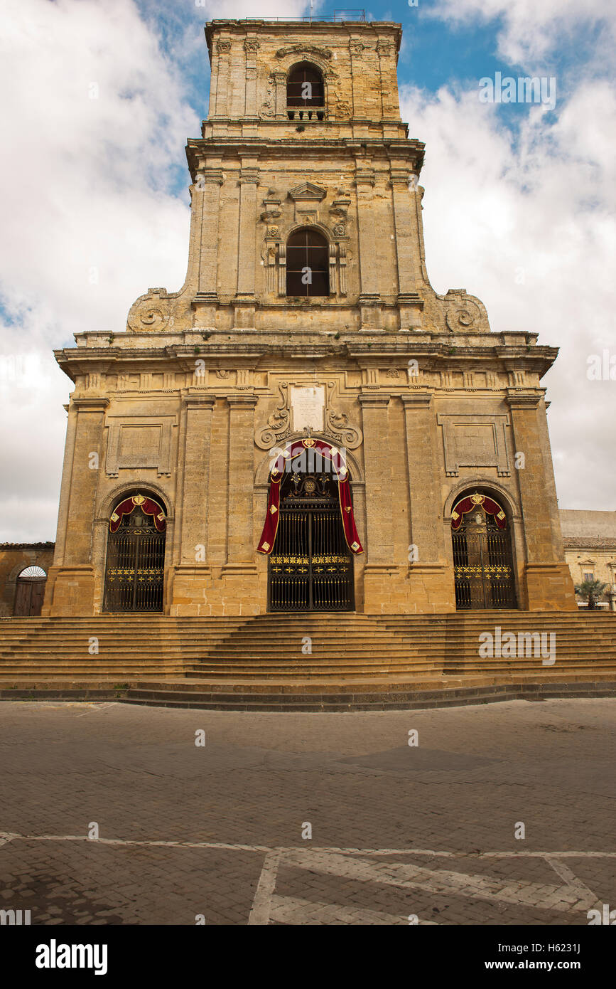 La Cattedrale di Enna dedicata alla Madonna della Visitazione è la chiesa madre della città nonché un monumento nazionale un Foto Stock
