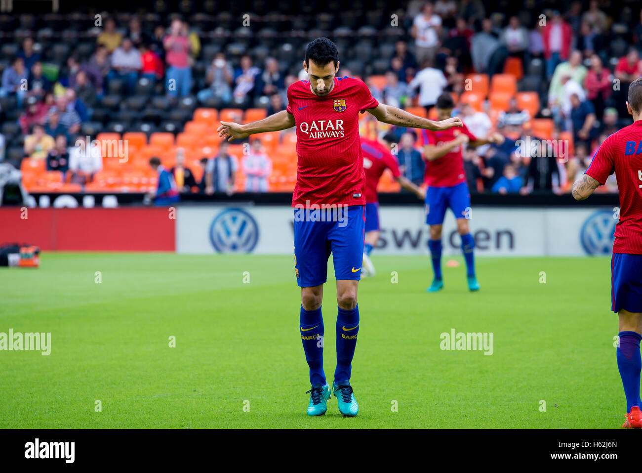 Valencia, Spagna. 22 ottobre, 2016. Sergio Busquets svolge presso la Liga match tra Valencia CF e FC Barcellona al Mestalla su ottobre 22, 2016 a Valencia, in Spagna. Credito: Christian Bertrand/Alamy Live News Foto Stock