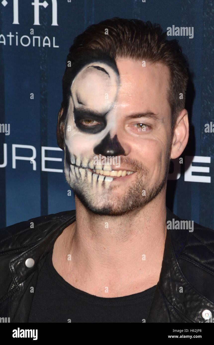 Los Angeles, Ca, Stati Uniti d'America. 22 ottobre, 2016. Shane West al Maxim Halloween presso il Santuario Expo Hall il 22 ottobre 2016 a Los Angeles, California. Credito: David Edwards/media/punzone Alamy Live News Foto Stock