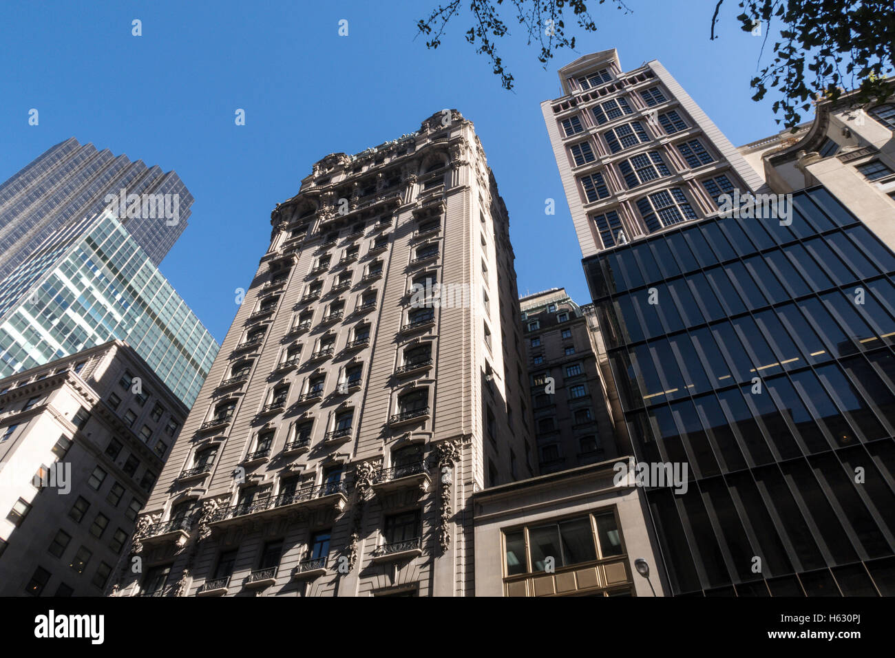 Architettura su Fifth Avenue, New York, Stati Uniti d'America Foto Stock