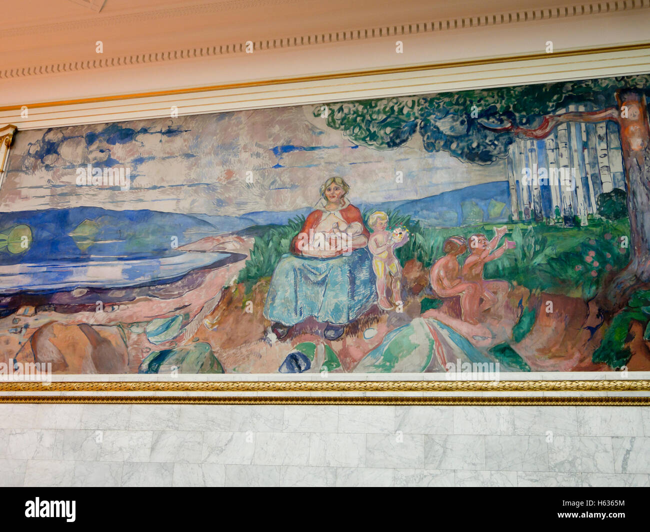 Universitetets Aula, Università di Oslo Hall, in Norvegia ha tre  monumentali dipinti murali / da Edvard Munch, questo è denominato 'Alma  Mater' Foto stock - Alamy