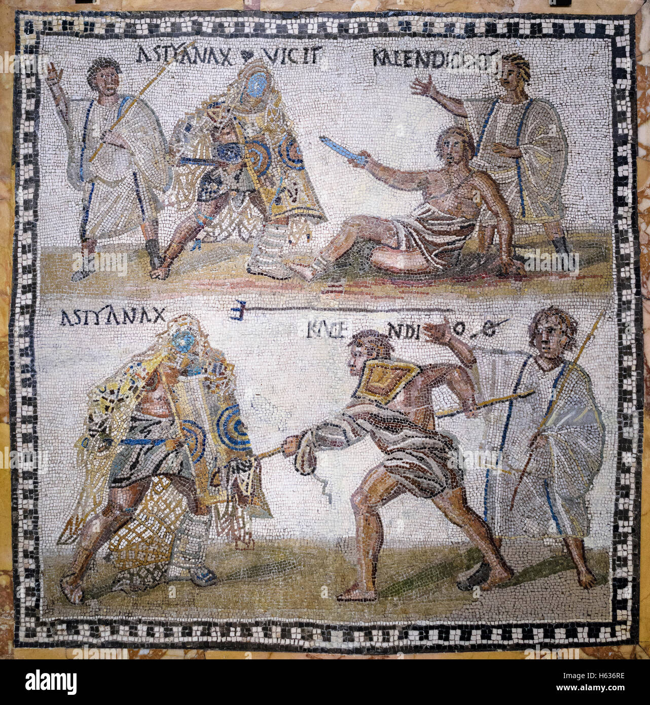 Madrid. Spagna. Secutor versus retiarius, mosaico romano, del III secolo d.c. da Roma, Museo Archeologico Nazionale di Spagna. Foto Stock