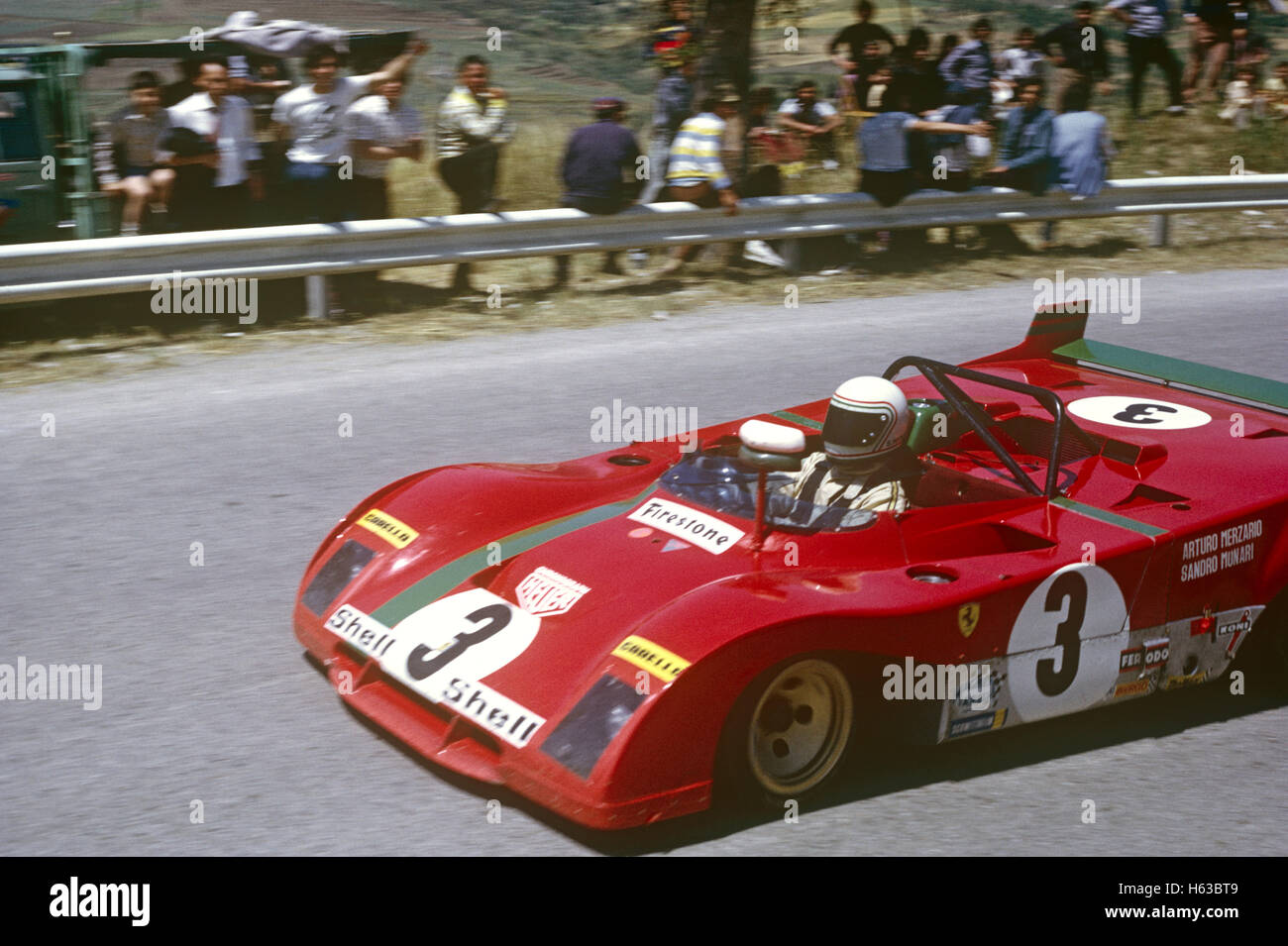 3 Arturo Merzario, Sandro Munari in una Ferrari 312 gara vincitore Targa Florio 21 Maggio 1972 Foto Stock