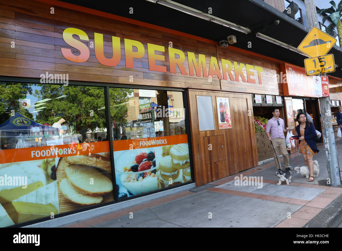 Joes Banana Foodworks supermercato sulla strada Illawara, Marrickville, Sydney, Australia. Foto Stock