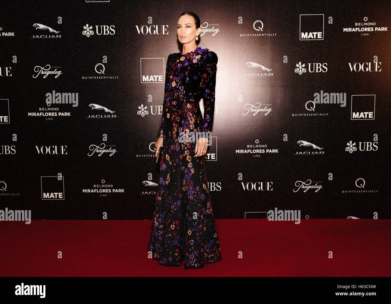 Nieves Alvarez copia per partecipare ad un gala di beneficenza per raccogliere fondi per i programmi culturali ed educativi al Museo Mario Testino, tenutosi presso l Università di tecnologia e ingegneria in Perù. Stampa foto di associazione. Picture Data: Sabato 23 Ottobre, 2016. Foto di credito dovrebbe leggere: Paula/filo PA. Foto Stock