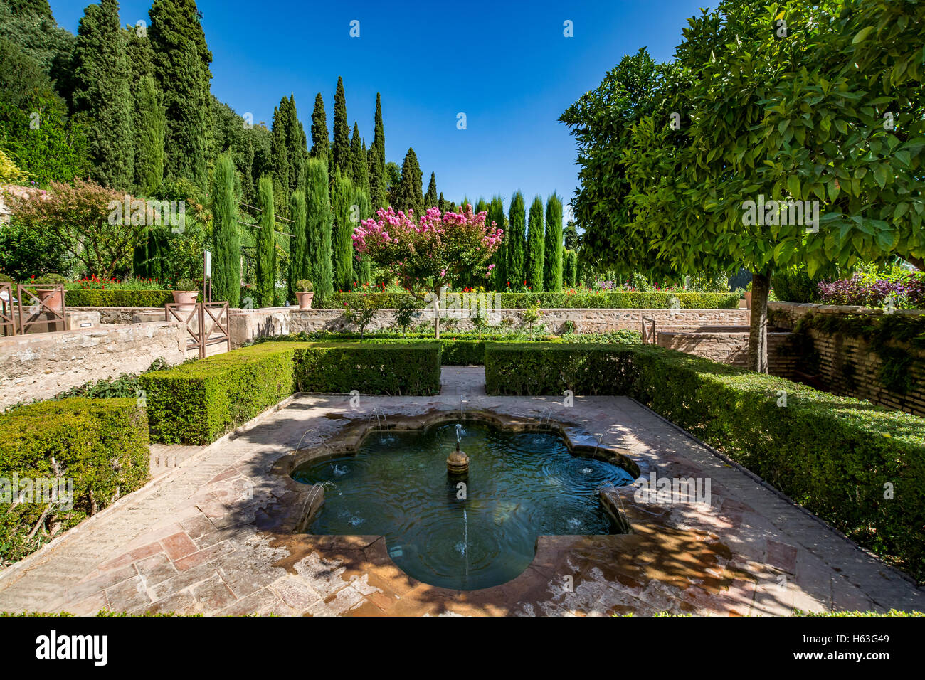Vista dei giardini Generalife in Alhambra, Spagna Foto Stock