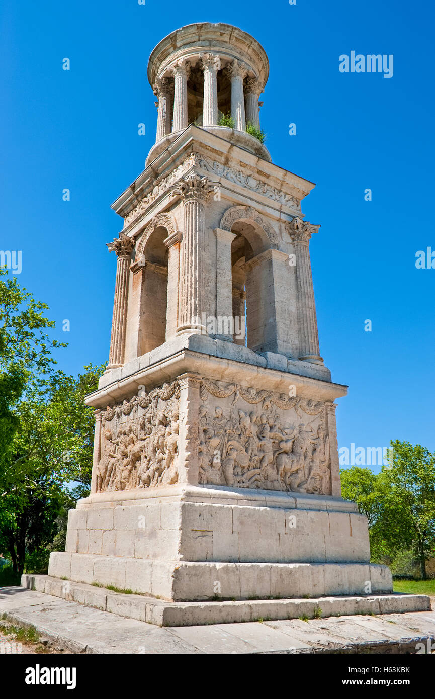 Il Mausoleo di Julii in Glanum è uno dei meglio conservati di mausolei di epoca romana Saint-Remy-de-Provence, Francia. Foto Stock