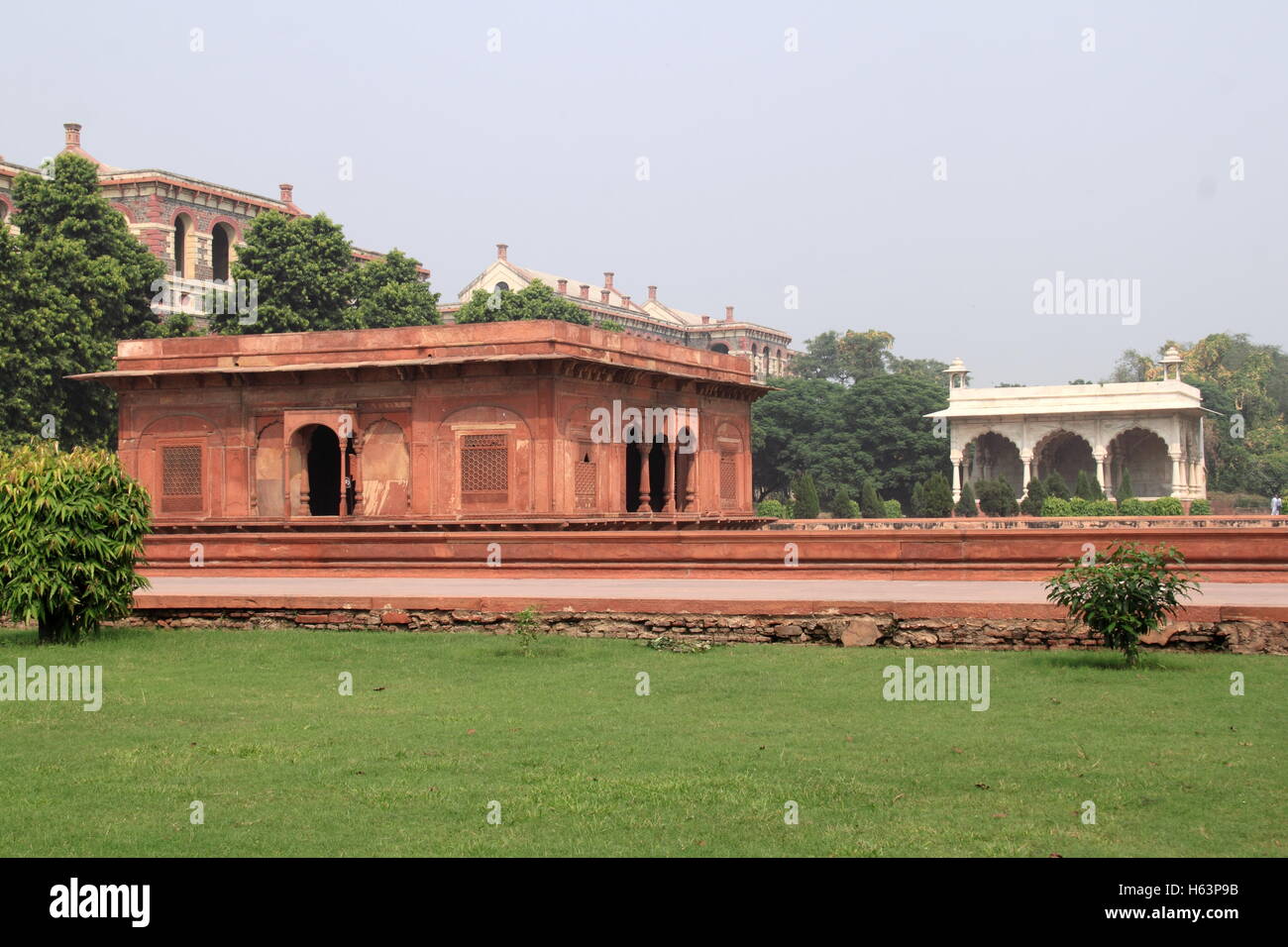 Zafar Mahal e Bhadon Pavilion, Hayat Bakhsh, Red Fort, la Vecchia Delhi, India, subcontinente indiano, Asia del Sud Foto Stock Zafar Mahal e Bhadon Pavilion, Hayat Bakhsh, Red Fort, la Vecchia Delhi, India, subcontinente indiano, Asia del Sud Foto Stock