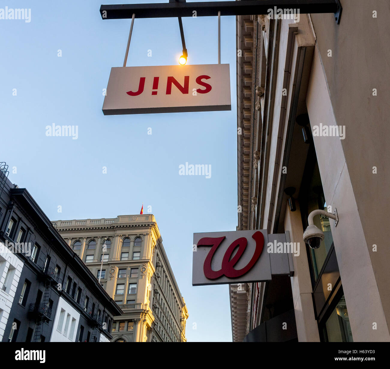 San Francisco, CA, Stati Uniti d'America, Centro shopping, accessori moda negozi, Jins occhiali, segno sulla parte anteriore del negozio Foto Stock