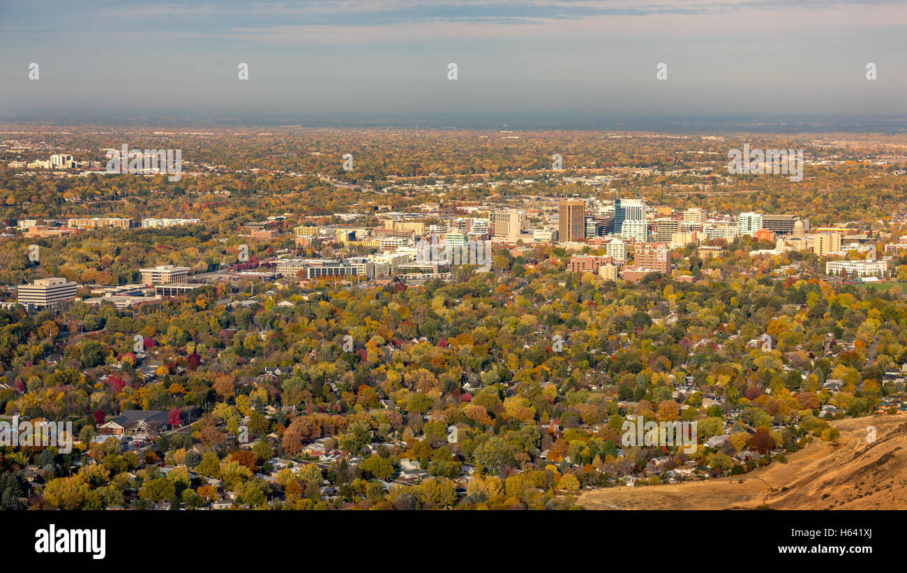 Città di alberi Boise Idaho cosparso con colore di autunno Foto Stock