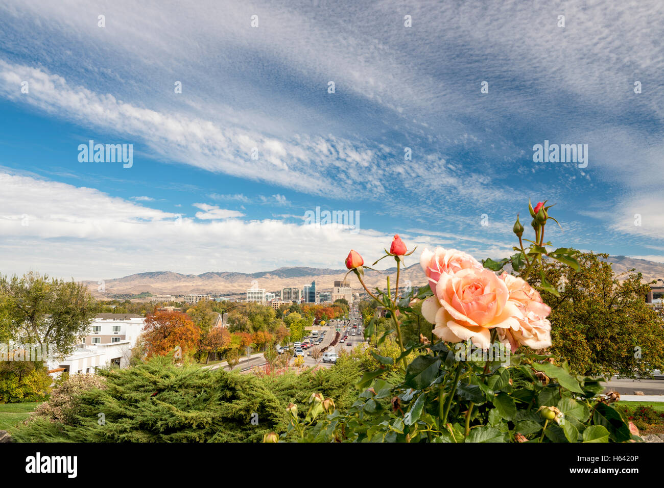 Peach colore rosa e lo skyline della città di Boise Idaho Foto Stock