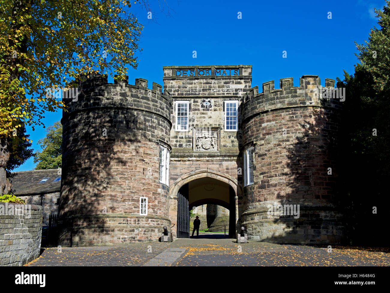 L'ingresso al Castello di Skipton, Skipton, North Yorkshire, Inghilterra, Regno Unito Foto Stock