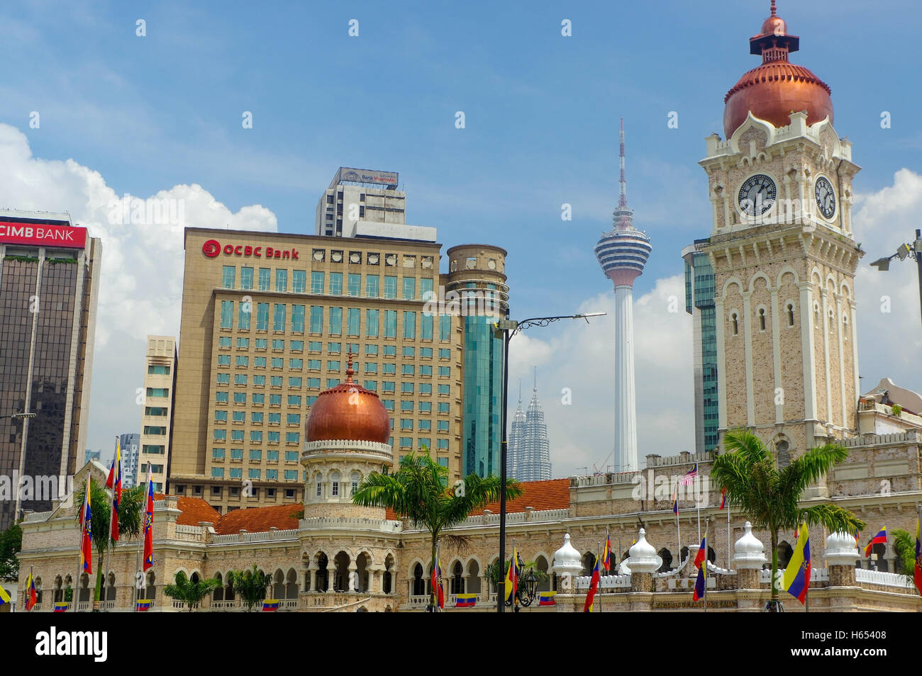 KUALA LUMPUR, Malesia - 16 gennaio. 2016: un orologio torre di Palazzo Sultano Abdul Samad vicino a piazza Merdeka Foto Stock