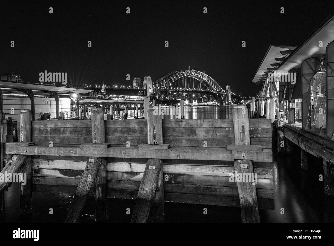 Il Sydney Harbour Bridge, la principale attrazione turistica di Sydney Foto Stock