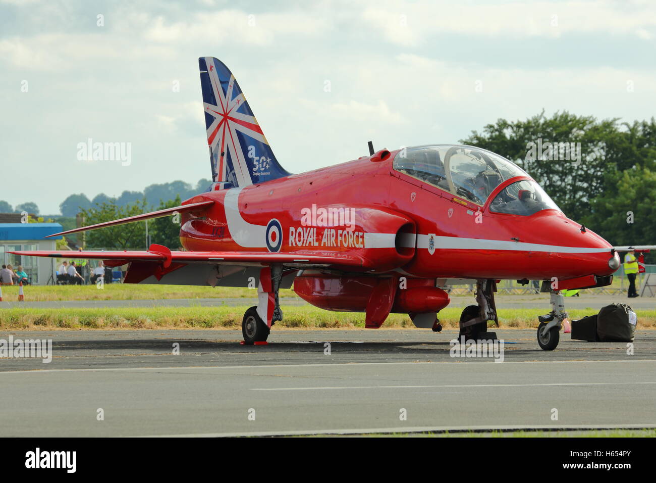 Le frecce rosse BAE Systems Hawk T.1 parcheggiato a Biggin Hill Air Show 2014, REGNO UNITO Foto Stock