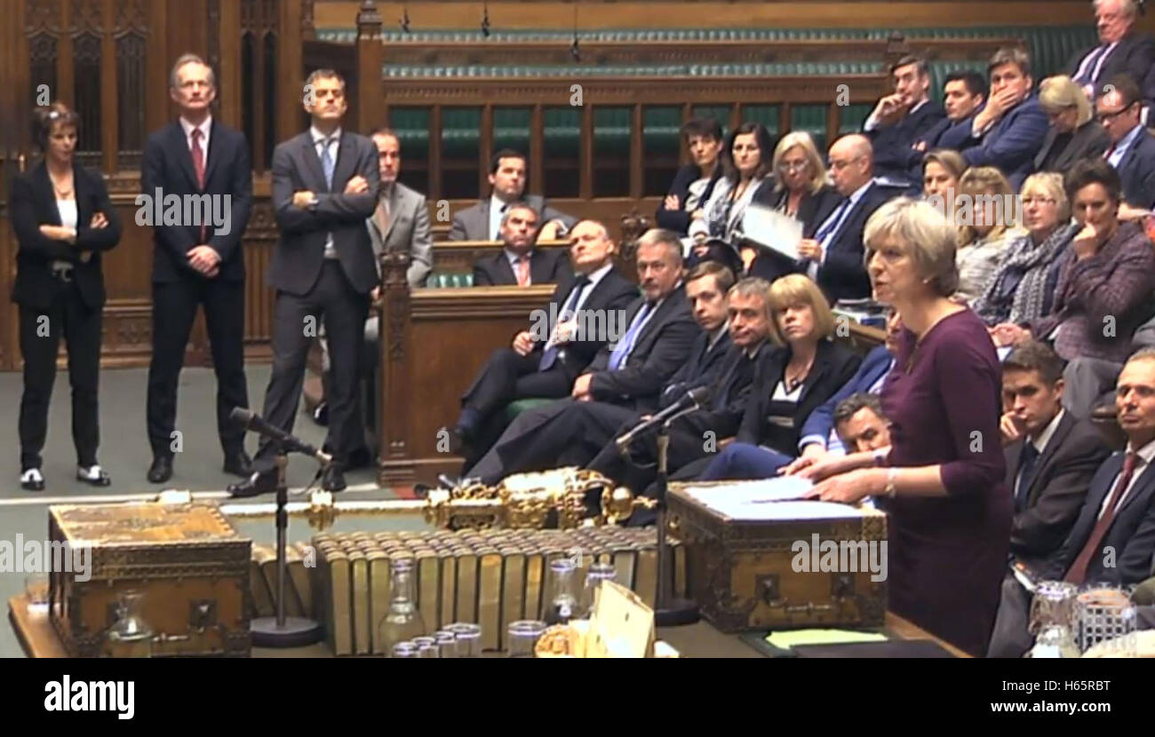 Il primo ministro Theresa possono rendere una dichiarazione circa il Consiglio europeo nella Camera dei Comuni di Londra. Foto Stock