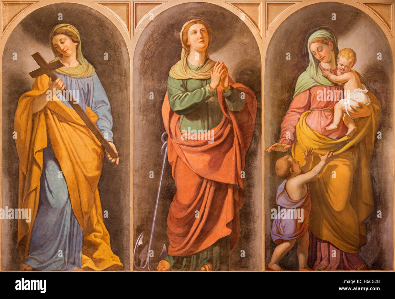 Roma, Italia - 11 Marzo 2016: l'affresco simbolico delle Virtù Cardinali nella Chiesa Basilica di Santi Giovanni e Paolo Foto Stock