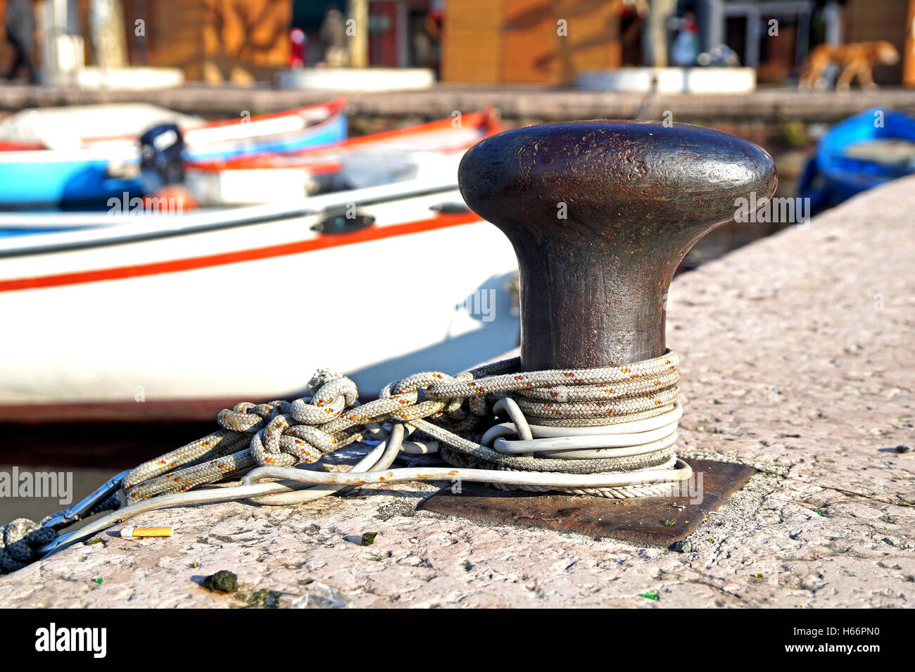 Barca, attrezzature, mare, viaggi, nautico, corda, vela, nave, vecchio, vita, nautica, nave, marittimo, marine, a gancio, dock, acqua, w Foto Stock Barca, attrezzature, mare, viaggi, nautico, corda, vela, nave, vecchio, vita, nautica, nave, marittimo, marine, a gancio, dock, acqua, w Foto Stock