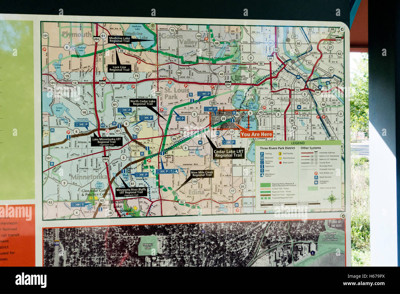 Mappa per i tre fiumi Park District pubblicato sul n Cedar Lake Trail regionale. Minneapolis Minnesota MN USA Foto Stock
